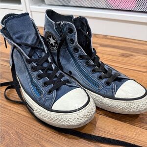 Converse High-Tops in Denim Blue and Black